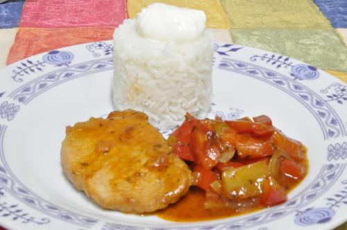 Pražský vepřový plátek na brusinkách s paprikou – Snadné recept z Česko kuchyně, hotový za 30 - 45 minut